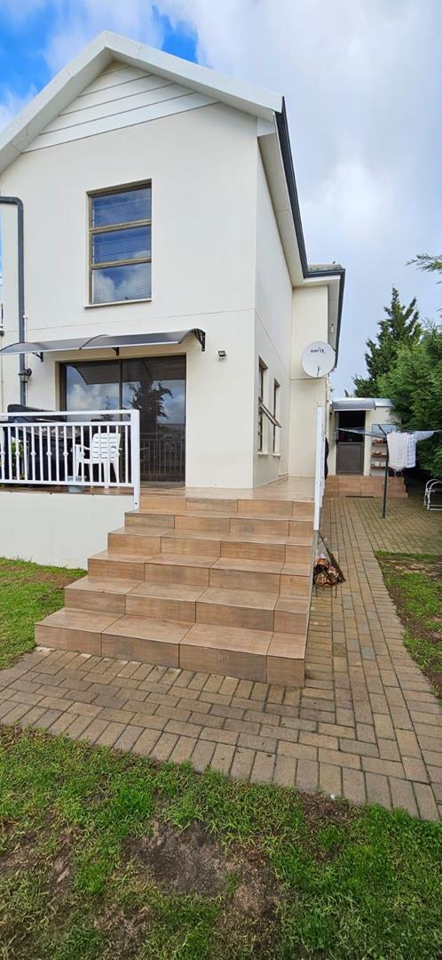 4 Bedroom Property for Sale in Tafelzicht Western Cape